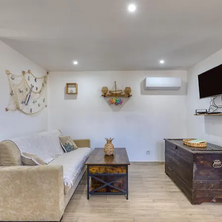 Casita Rossignol בית נופש