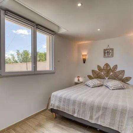 Casita Rossignol בית נופש Puimisson
